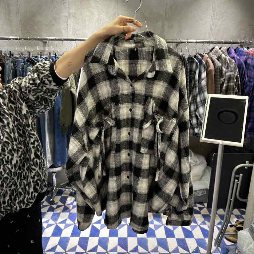 AMOUR韓國直郵㊣女士新款休閑時尚熱賣推薦職業襯衫蕾絲衫格紋AMOUR襯衫/蕾絲衫