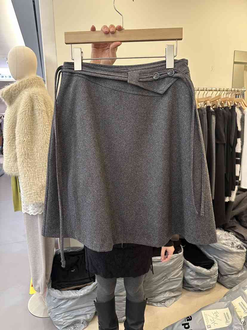 MONDAYMORING韓國直郵㊣女裝新品推薦半身裙中短裙含腰繩羊毛MONDAYMORING半身裙/中短裙