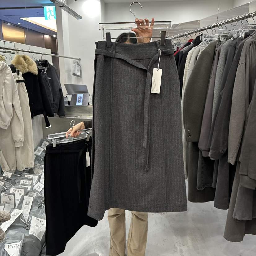 PAVEL東大門㊣直郵女士新款25秋冬熱賣時尚長裙含腰帶條紋紐扣PAVEL長裙