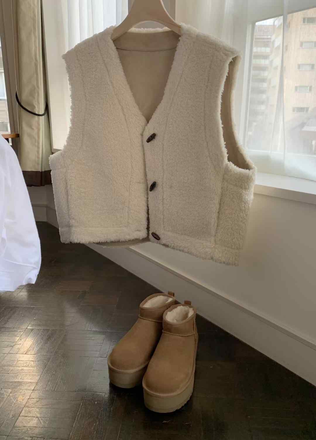 MELLOUNGE-멜라운지-T東大門㊣代購女裝新品人氣時尚馬甲MELLOUNGE-T馬甲