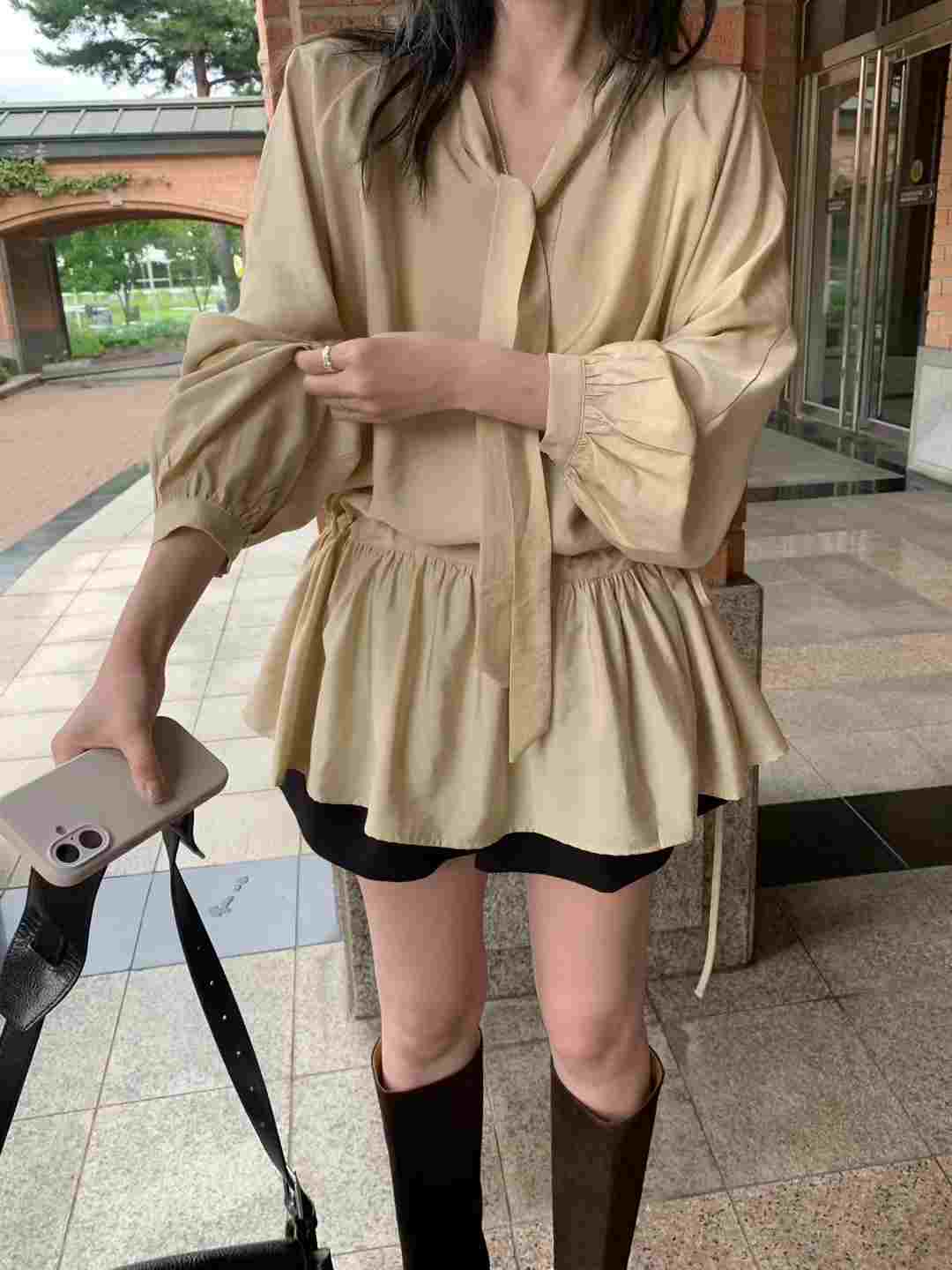 MELLOUNGE-멜라운지-T東大門㊣直郵女裝新品休閑襯衫蕾絲衫MELLOUNGE-T襯衫/蕾絲衫