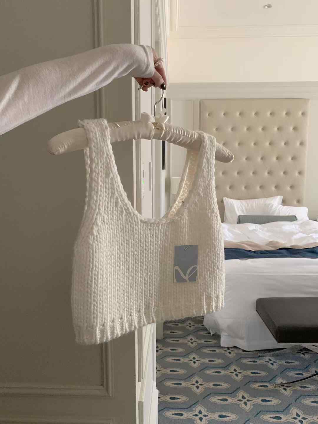 MELLOUNGE-멜라운지-T韓國直郵㊣女士新款熱賣真品吊帶背心MELLOUNGE-T吊帶/背心