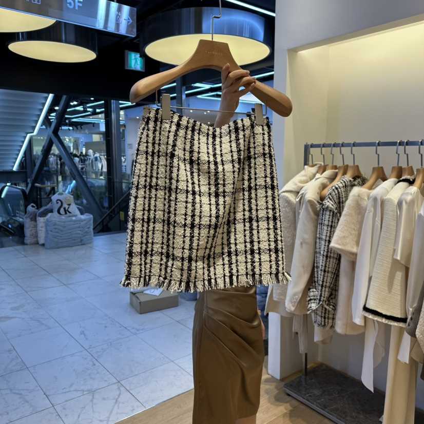 VAN NZILL東大門㊣代購女裝新款時尚推薦熱賣25秋冬職業短裙VAN NZILL短裙