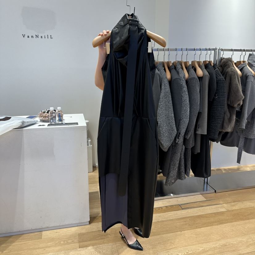 VAN NZILL東大門㊣代購女士新款人氣推薦25秋冬連衣裙不含腰帶VAN NZILL連衣裙