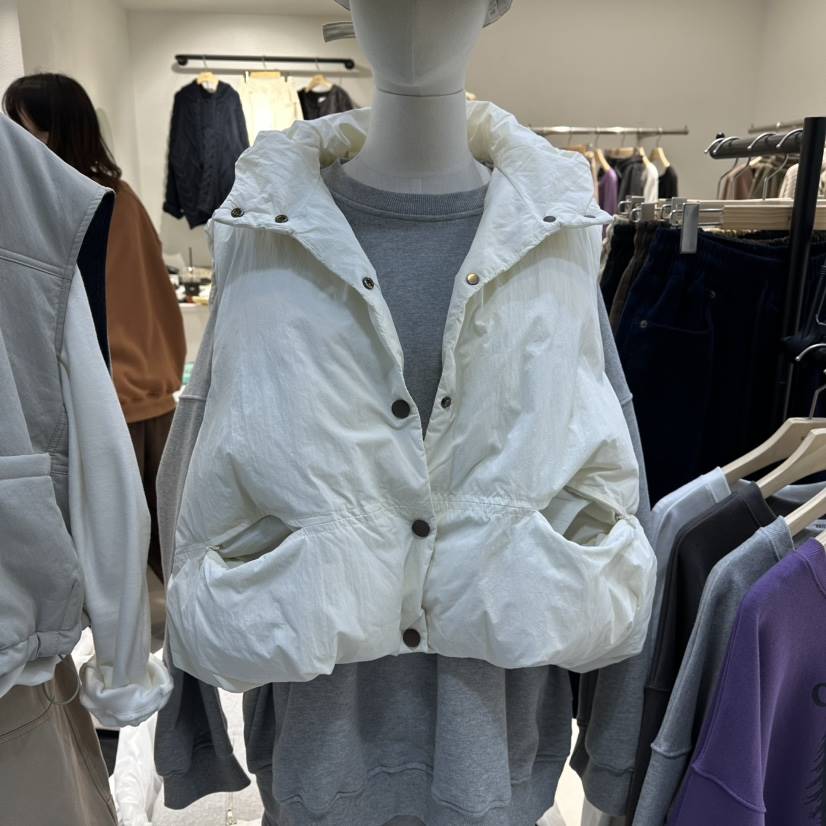 IN KIRA東大門㊣實拍女士新款人氣熱賣推薦職業休閑馬甲絨IN KIRA馬甲