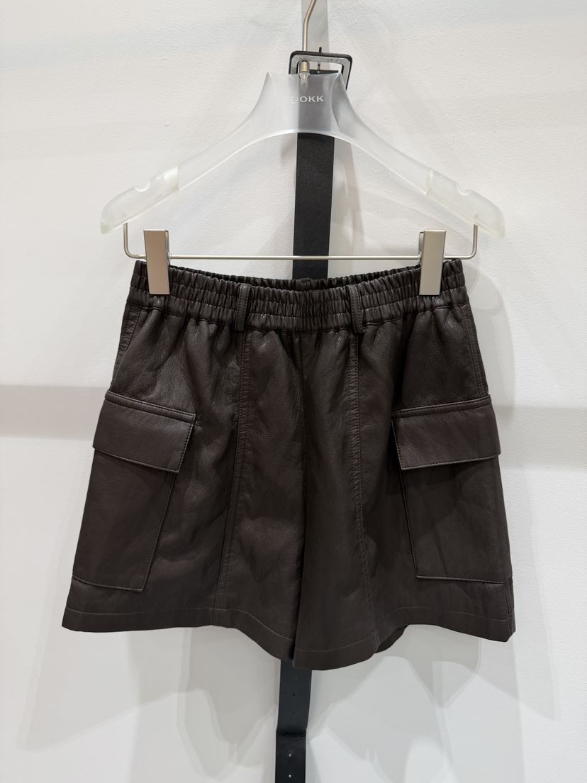 LOOKK東大門㊣直郵女裝新品25秋冬推薦時尚短褲口袋皮革拉鏈LOOKK短褲
