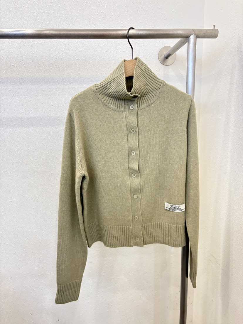 LUMIPLE韓國直郵㊣女裝新品推薦休閑真品人氣針織衫高領紐扣LUMIPLE針織衫