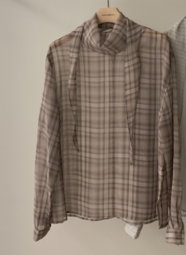 ANDYOUBROWN韓國直郵㊣女裝新款25秋冬推薦真品襯衫蕾絲衫格子ANDYOUBROWN襯衫/蕾絲衫