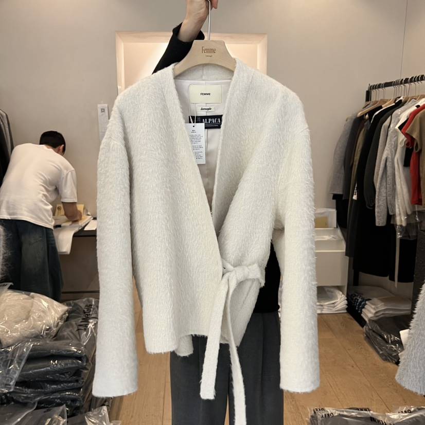 LA MAGIE FEMME韓國代購㊣女裝新品熱賣休閑真品短款大衣Lamagie Femme短款大衣