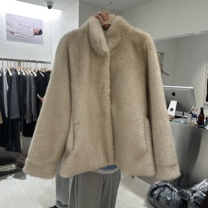 HAUTTE-P韓國代購㊣女裝新款25秋冬時尚真品熱賣短款大衣貂皮HAUTTE短款大衣