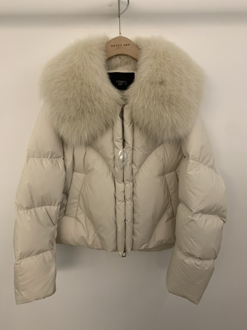 UNDER KEY韓國直郵㊣女士新款人氣時尚職業短款羽絨服狐貍UNDER KEY短款羽絨服
