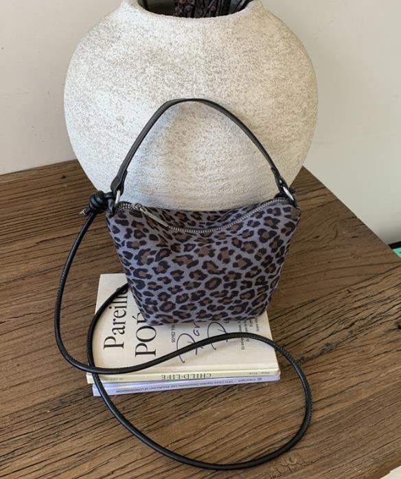 POSH BLUE韓國直郵㊣女裝新款推薦職業真品單肩斜跨包豹紋POSH BLUE單肩/斜跨包