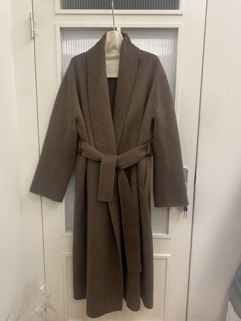 JADEMARKET韓國代購㊣女裝新款熱賣真品中長款大衣含腰帶披肩JADE MARKET中長款大衣