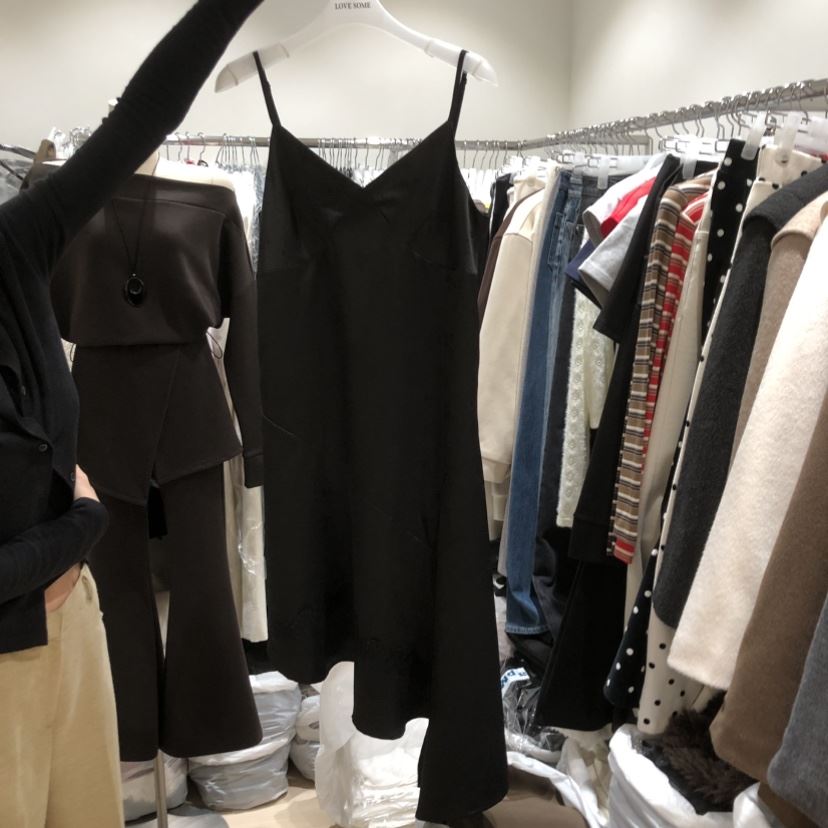 LOVE SOME東大門㊣實拍女裝新款時尚25秋冬人氣連衣裙露肩LOVE SOME連衣裙