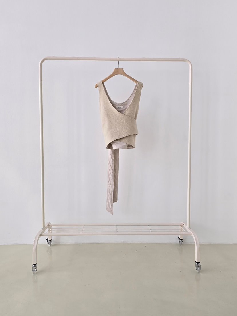 J SHOP韓國代購㊣女裝新款推薦真品時尚職業人氣25秋冬吊帶背心J_SHOP吊帶/背心