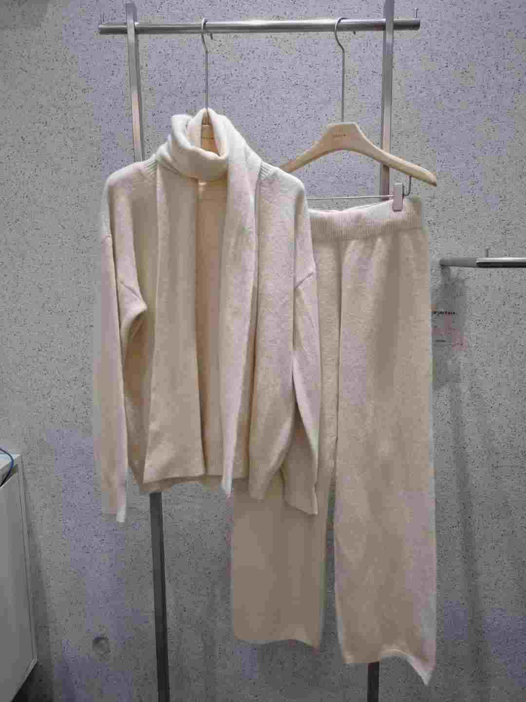 EROOM東大門㊣直郵女裝新品人氣職業25秋冬熱賣套裝套裝圍巾EROOM套裝