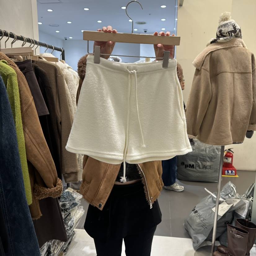 AURA韓國直郵㊣女裝新品職業人氣熱賣真品時尚25秋冬短褲羊毛Au ra短褲