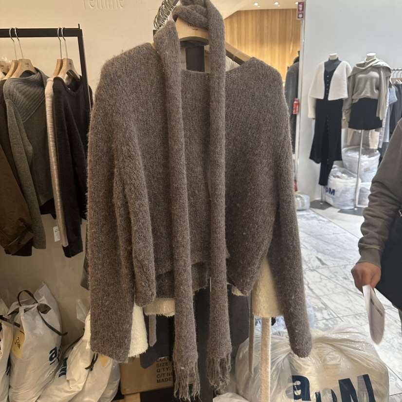 LA MAGIE FEMME東大門㊣實拍女裝新款時尚人氣毛衣含脖帶Lamagie Femme毛衣