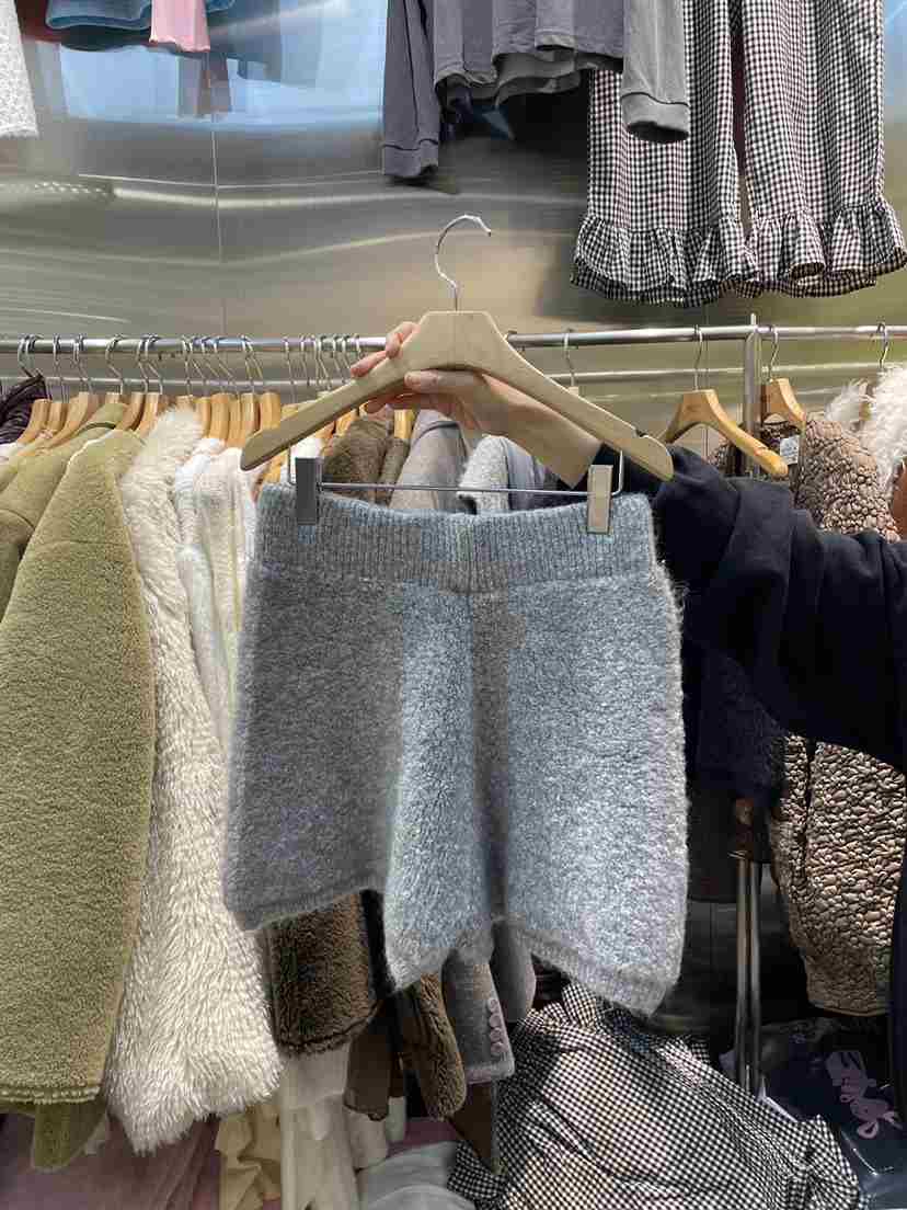 MENDL S東大門㊣直郵女裝新品真品熱賣25秋冬時尚人氣短褲MENDL S短褲