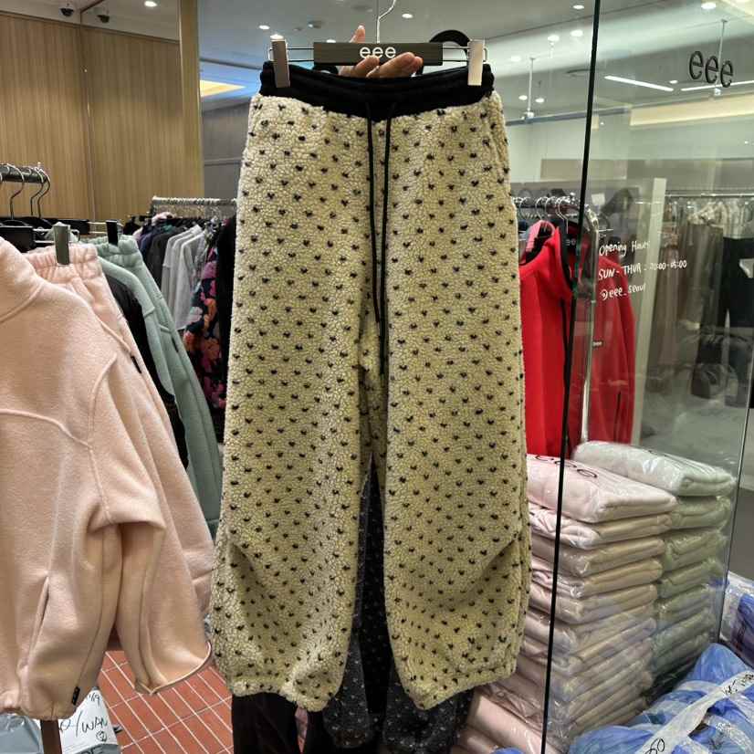 E/E/E韓國代購㊣女士新款人氣真品時尚休閑褲泰迪熊連帽衫E/E/E休閑褲