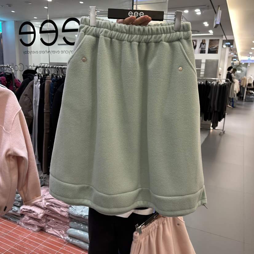 E/E/E韓國代購㊣女裝新款人氣25秋冬半身裙中短裙羊毛保暖柔軟E/E/E半身裙/中短裙