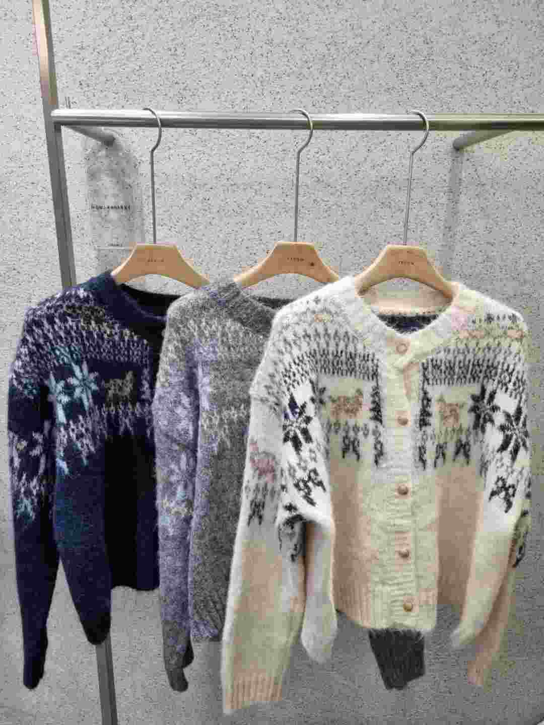 EROOM東大門㊣實拍女士新品真品25秋冬職業熱賣時尚人氣針織衫EROOM針織衫