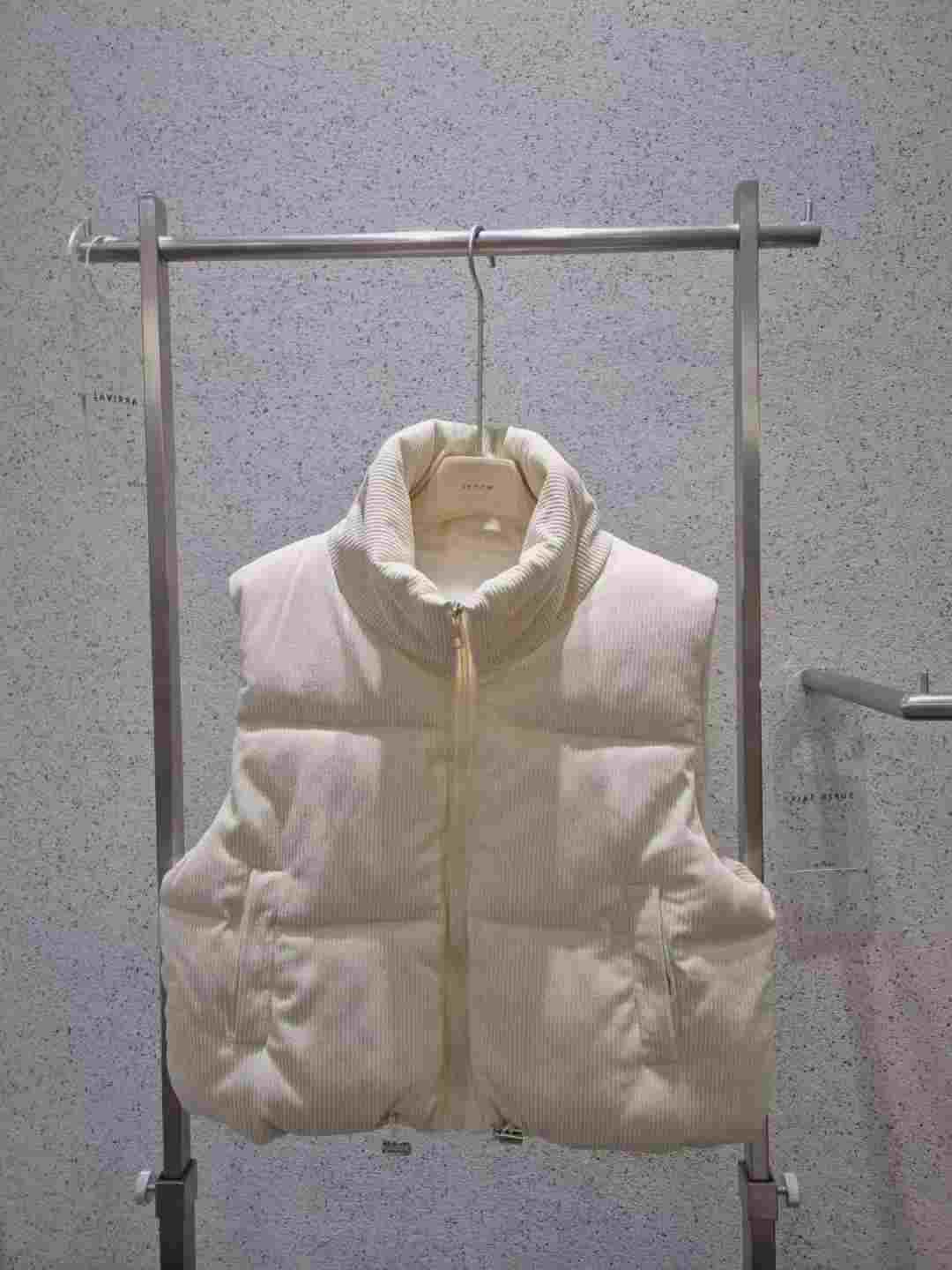 EROOM東大門㊣實拍女士新品推薦真品時尚人氣職業熱賣休閑馬甲EROOM馬甲