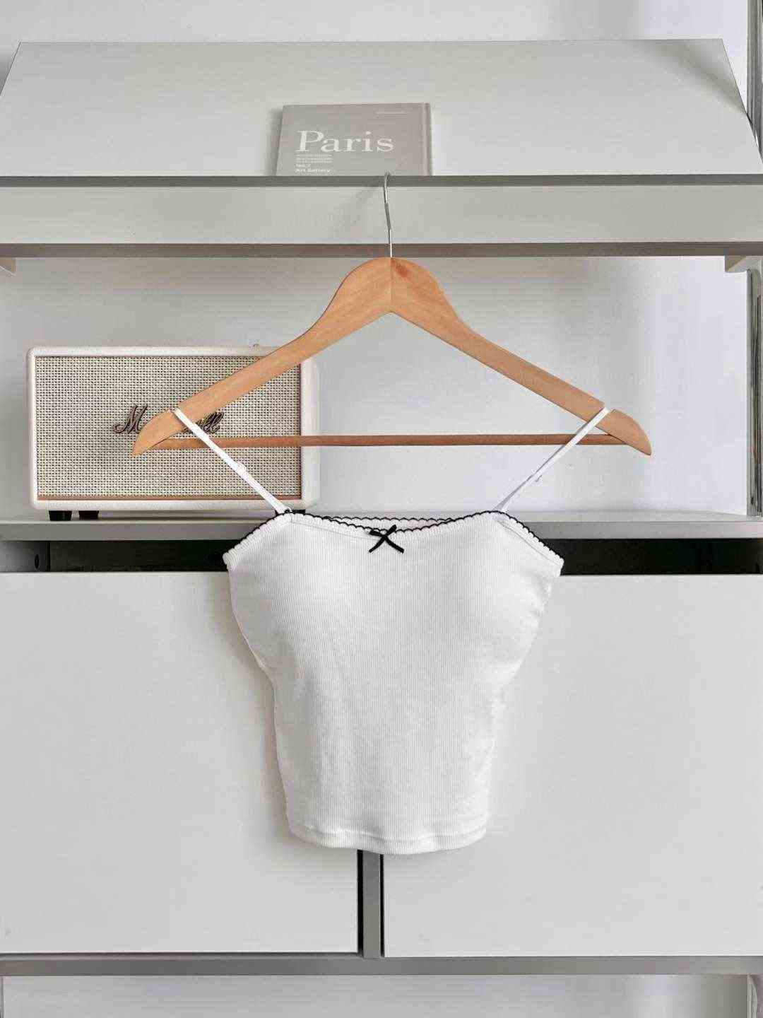 VICTORIA-P韓國直郵㊣女裝新品人氣時尚職業熱賣推薦吊帶背心VICTORIA吊帶/背心