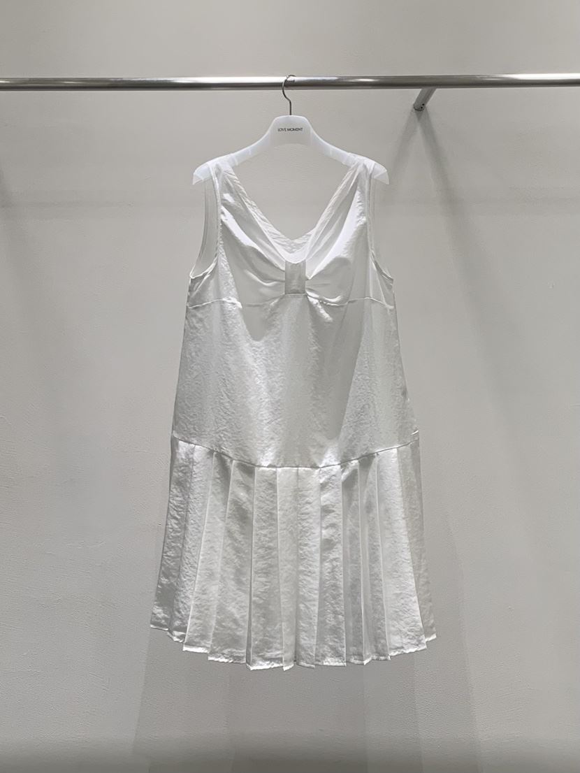 LOVE MOMENT東大門㊣代購女士新品真品人氣時尚職業連衣裙LOVE MOMENT連衣裙