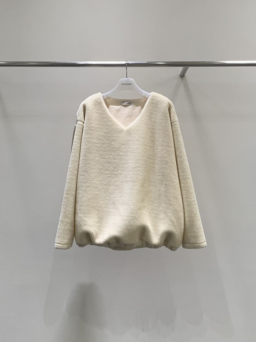 LOVE MOMENT東大門㊣直郵女士新品休閑職業人氣衛衣V領羊毛LOVE MOMENT衛衣