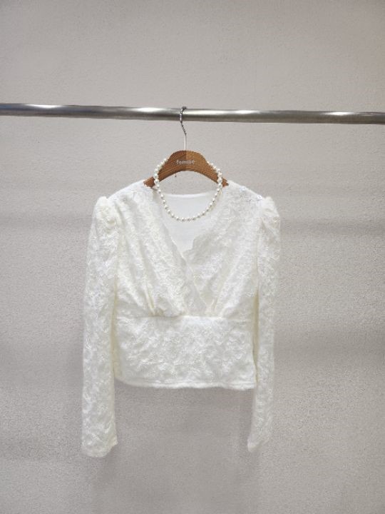 FEMME韓國代購㊣女裝新款25秋冬真品襯衫蕾絲衫不含項鏈蕾絲FEMME襯衫/蕾絲衫