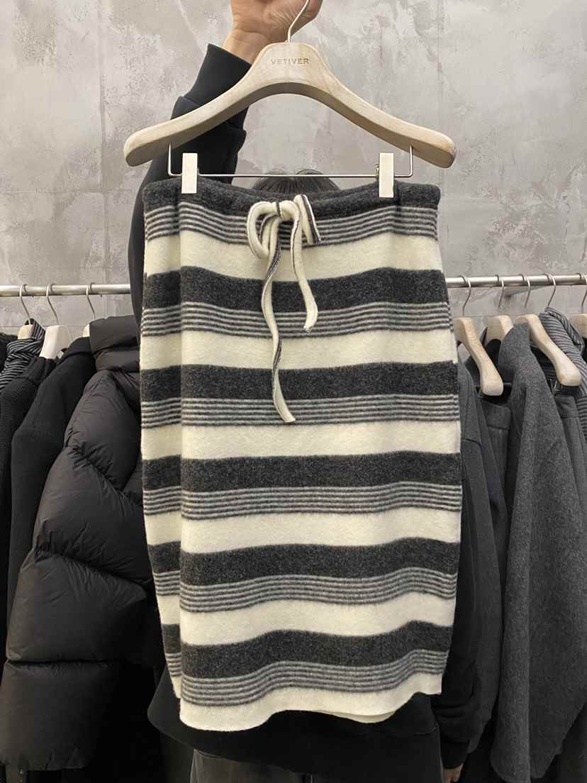 THE VETIVER-A韓國代購㊣女裝新款職業熱賣時尚半身裙中短裙VETIVER半身裙/中短裙