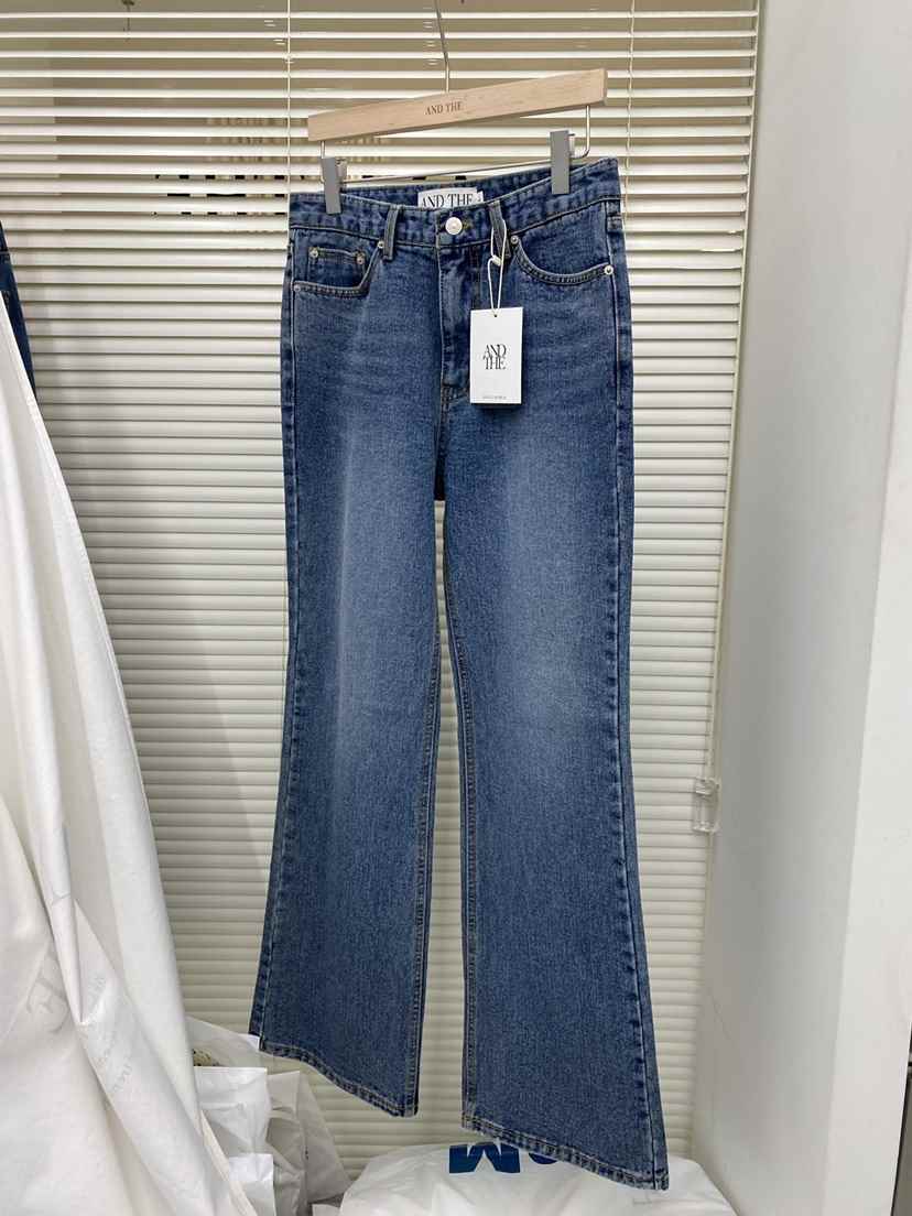 AND THE東大門㊣直郵女裝新品休閑推薦人氣職業牛仔褲喇叭AND THE牛仔褲