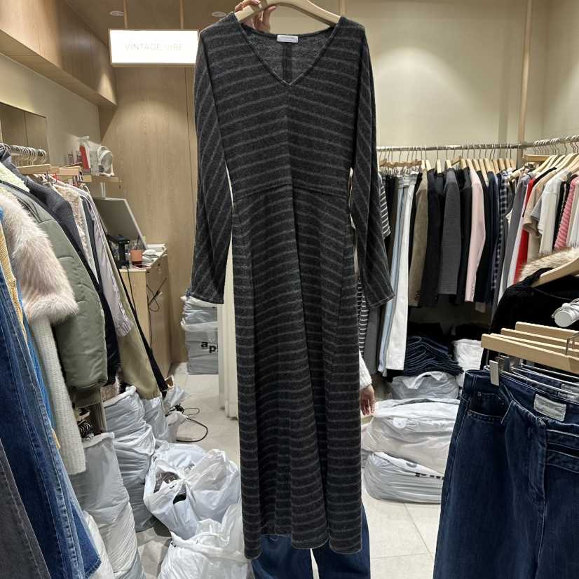 VINTAGE VIBE東大門㊣代購女士新款推薦熱賣職業真品連衣裙VINTAGE VIBE連衣裙