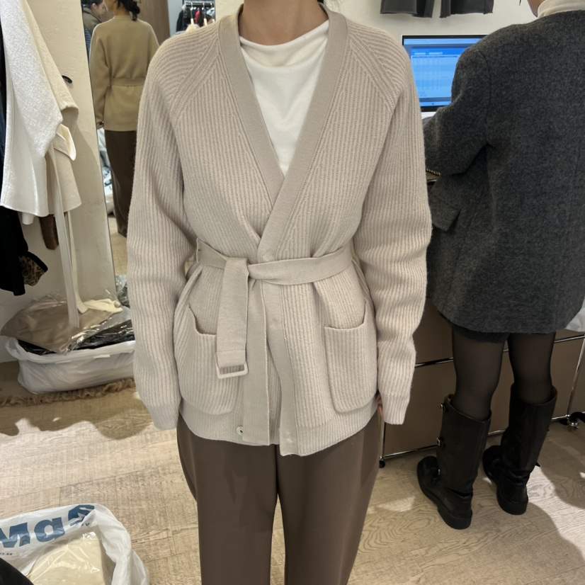 W AND J東大門㊣實拍女裝新品真品25秋冬毛衣含腰帶系帶開衫W AND J毛衣