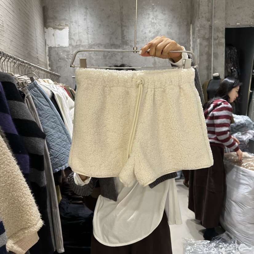 JUNI東大門㊣直郵女士新品推薦休閑職業時尚真品25秋冬短褲羊毛my juni短褲