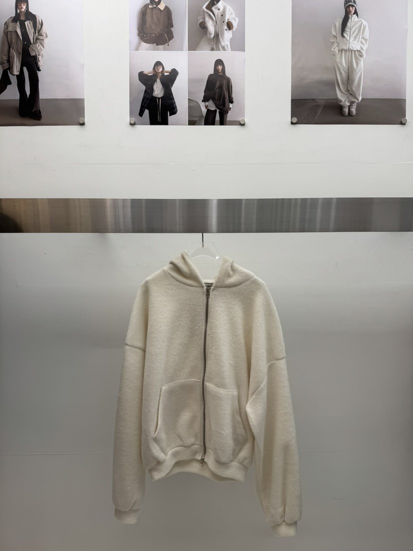 AMOOD韓國代購㊣女士新款推薦熱賣時尚25秋冬夾克安哥拉羊毛拉鏈AMOOD夾克