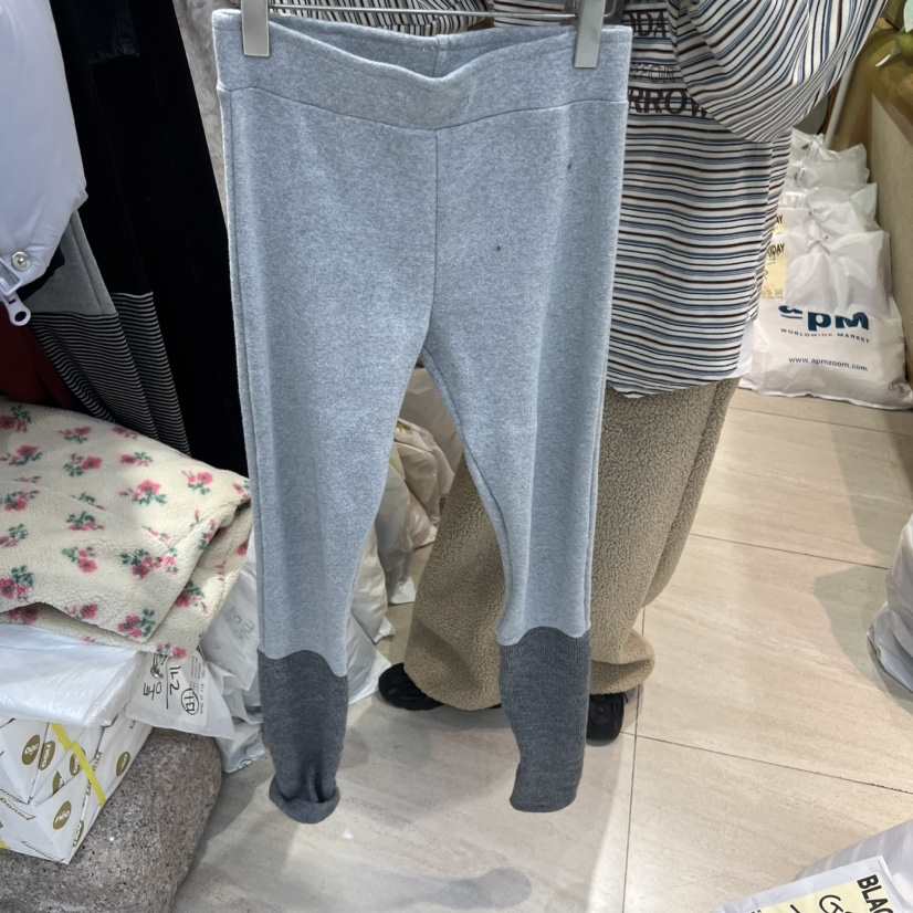 BLACKFRIDAY東大門㊣代購女士新品時尚休閑25秋冬打底褲鯊魚褲BLACK FRIDAY打底褲/鯊魚褲