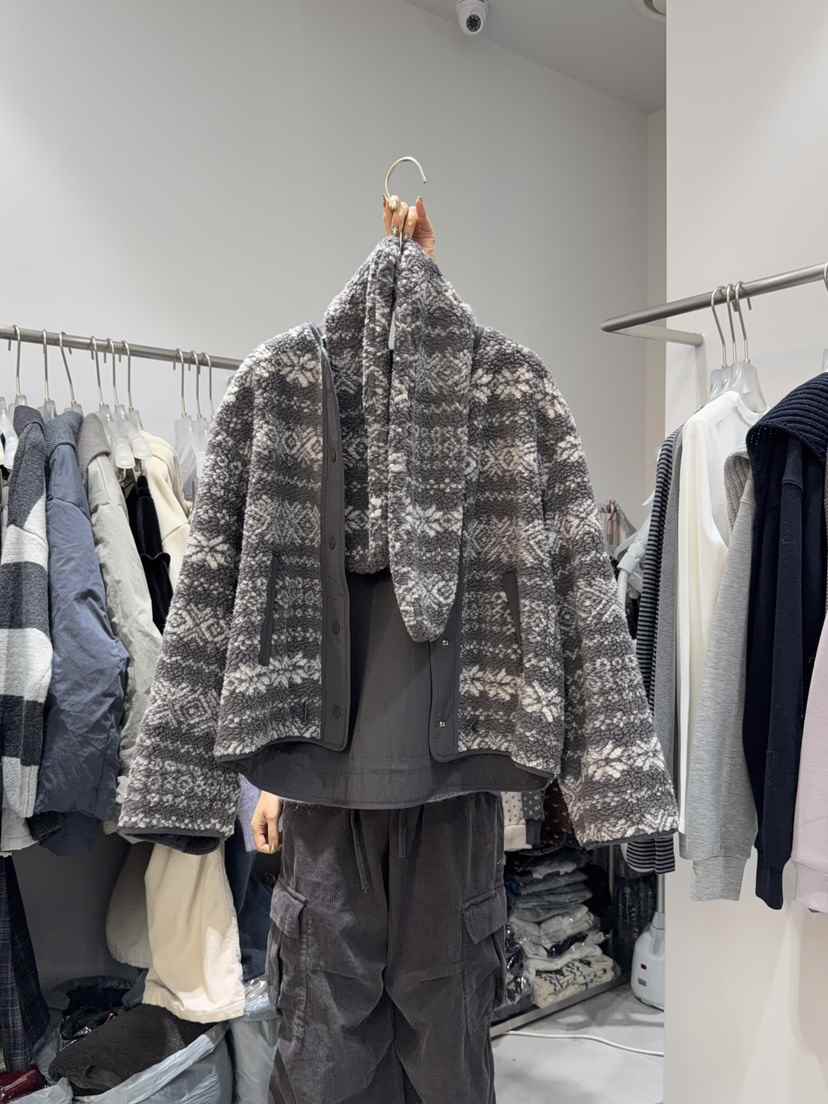 LOOKK韓國直郵㊣女裝新款熱賣25秋冬職業時尚夾克毛皮雙面圍巾LOOKK夾克