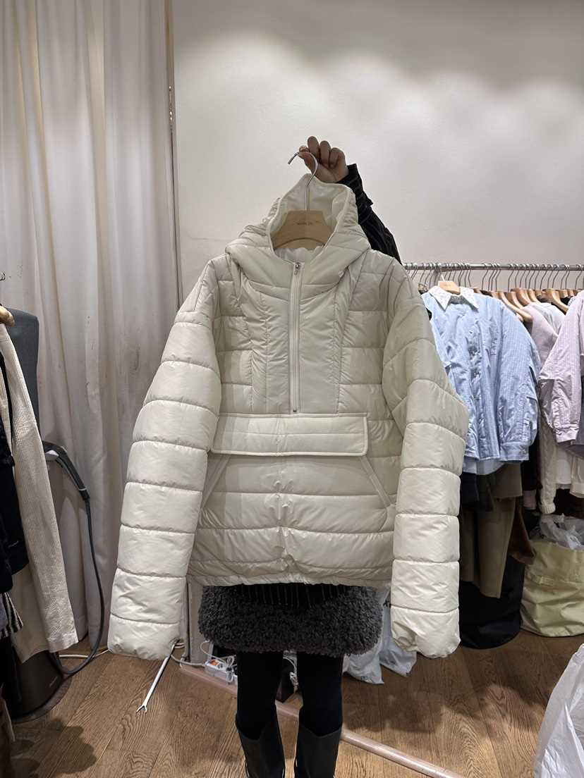 AUVERFIT東大門㊣直郵女士新款休閑時尚職業推薦熱賣短款棉服AUVERFIT短款棉服