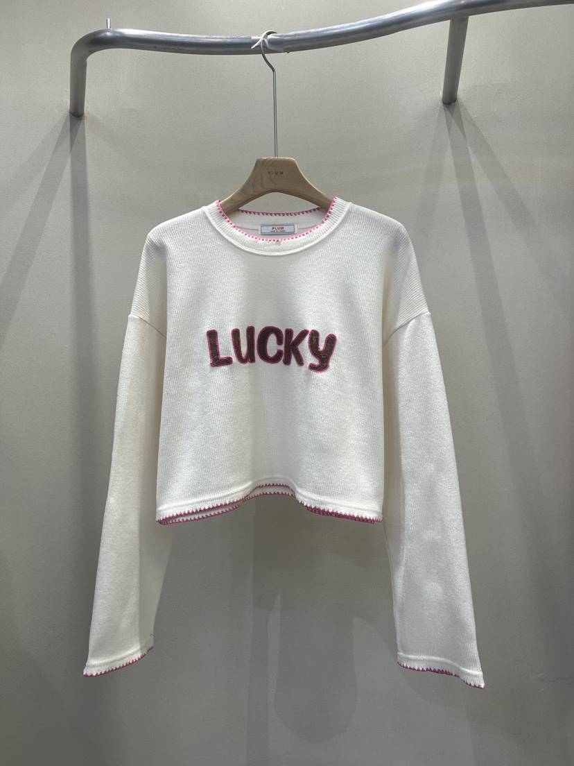 PLUM-q東大門㊣直郵女士新品時尚熱賣真品人氣長袖T恤刺繡PLUM長袖T恤