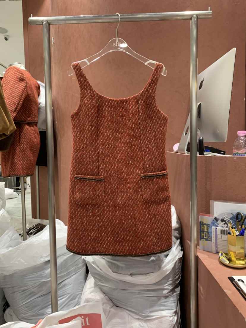 SLIT韓國代購㊣女士新款時尚推薦人氣25秋冬職業真品連衣裙SLIT連衣裙