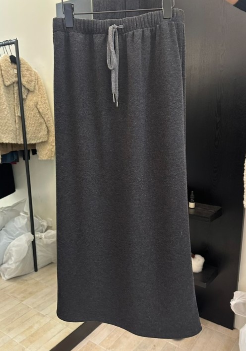 MOANI韓國直郵㊣女裝新款時尚休閑人氣熱賣25秋冬職業長裙加絨MOANI長裙