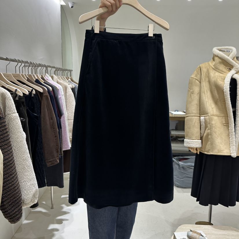 A WANT東大門㊣實拍女裝新品職業人氣推薦時尚真品長裙天鵝絨A WANT長裙