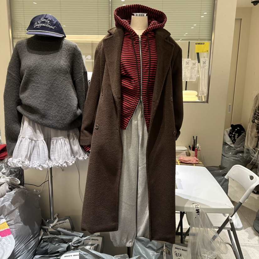 MOREMORE韓國直郵㊣女士新款推薦職業熱賣中長款大衣夾棉絎縫more more中長款大衣