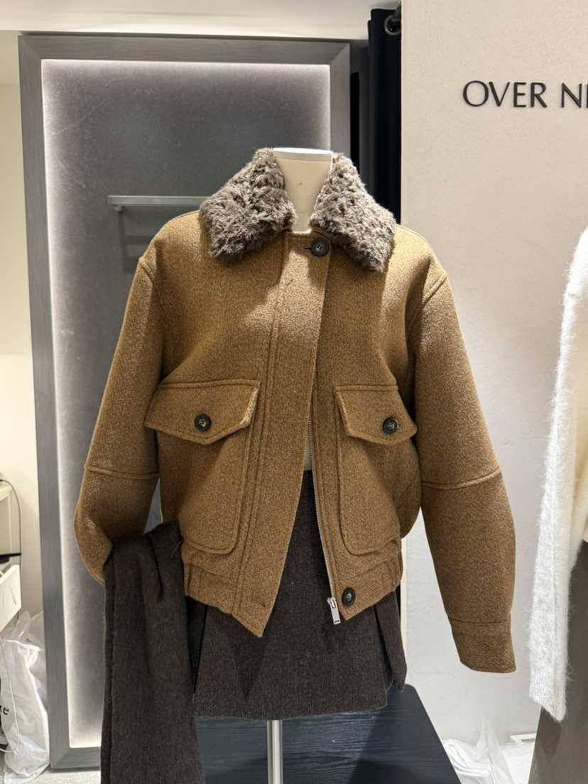 OVER NEAR東大門㊣實拍女士新款休閑真品時尚熱賣短款棉服OVER NEAR短款棉服