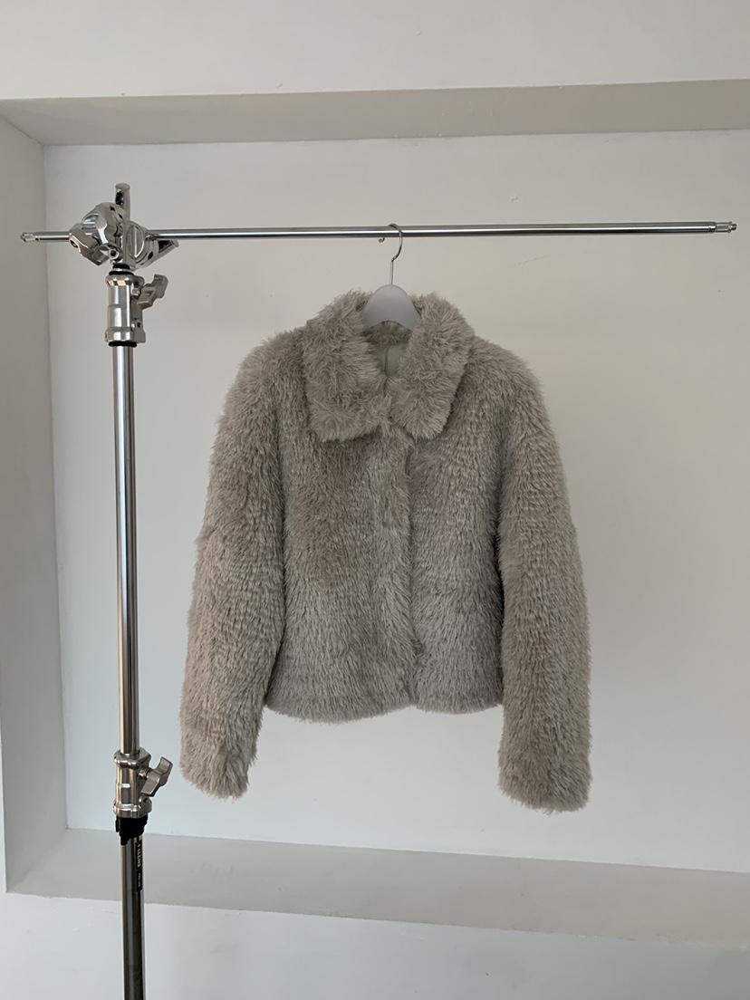 RIVER RAIN韓國代購㊣女裝新品人氣時尚短款大衣奶油色皮草RIVER RAIN短款大衣