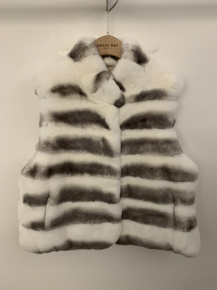 UNDER KEY東大門㊣代購女裝新品真品時尚推薦職業馬甲毛皮UNDER KEY馬甲