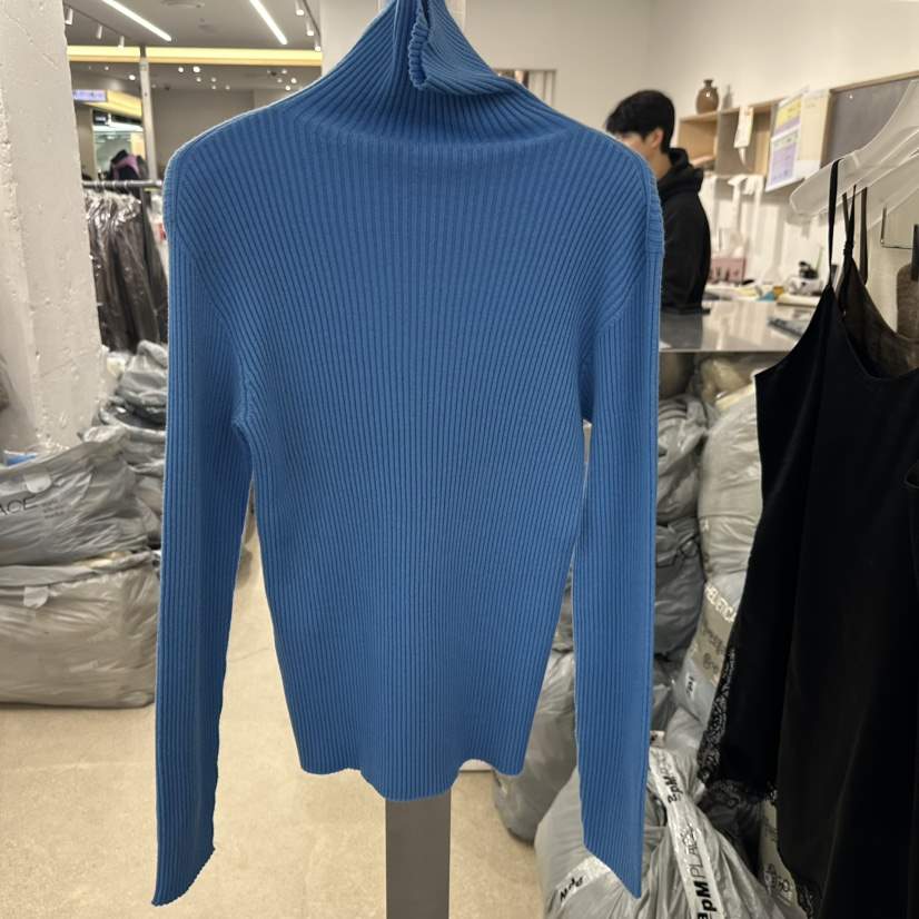 HELVETICA東大門㊣直郵女士新品25秋冬時尚人氣休閑推薦針織衫HELVETICA針織衫