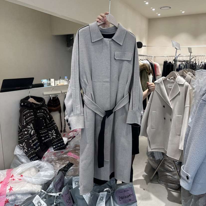 CREME BRULEE東大門㊣實拍女士新品人氣熱賣中長款大衣含腰帶CREME BRULEE/DH中長款大衣